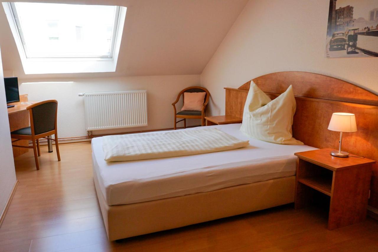 ホテル Haus Loehrberg Hemer エクステリア 写真